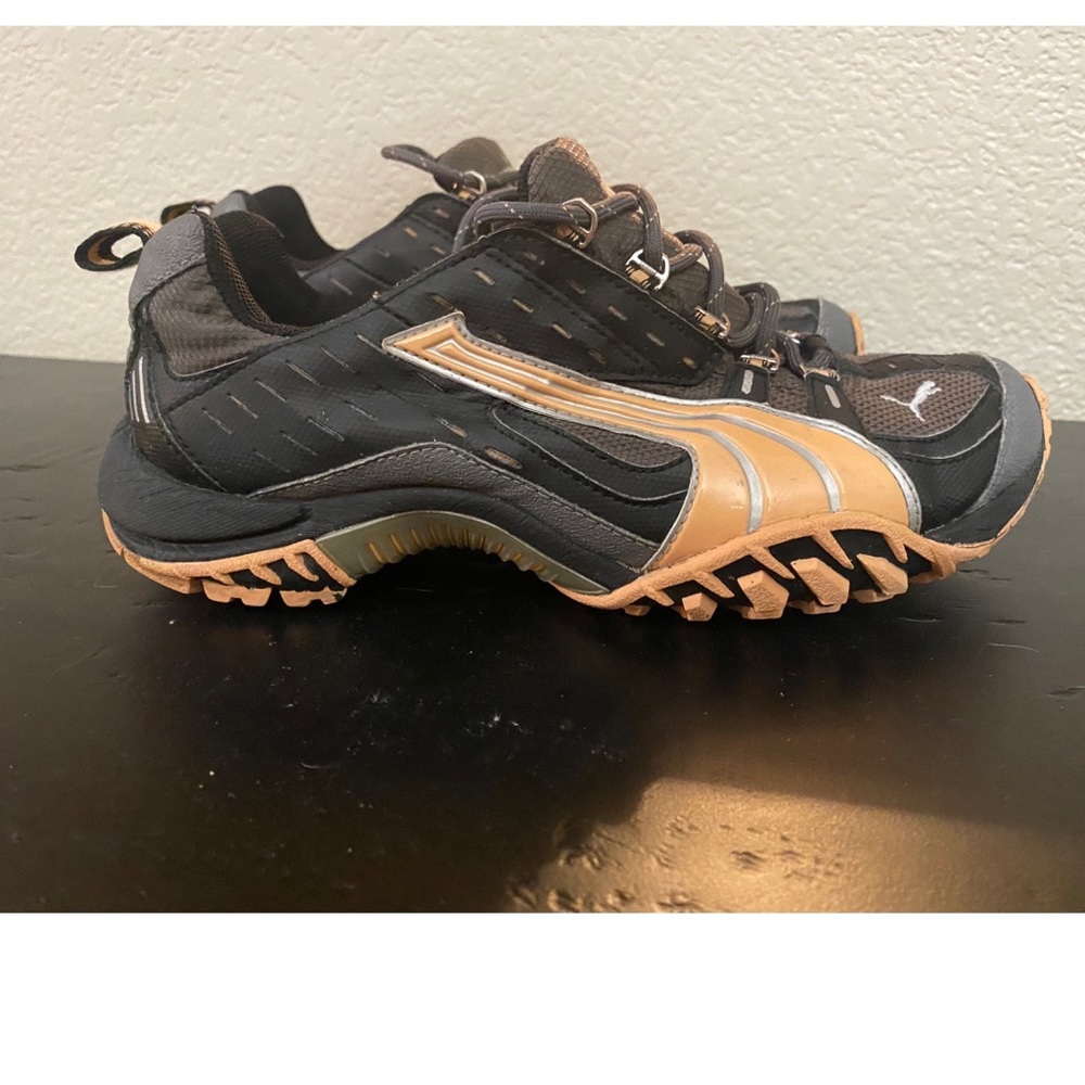 Puma womens athletic shoes